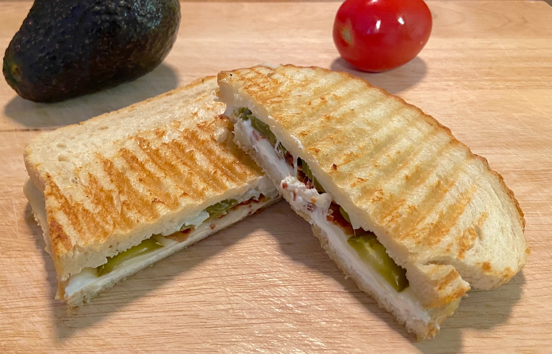 Order Jalapeno Popper Panini food online from Deli-icious store, San Diego on bringmethat.com