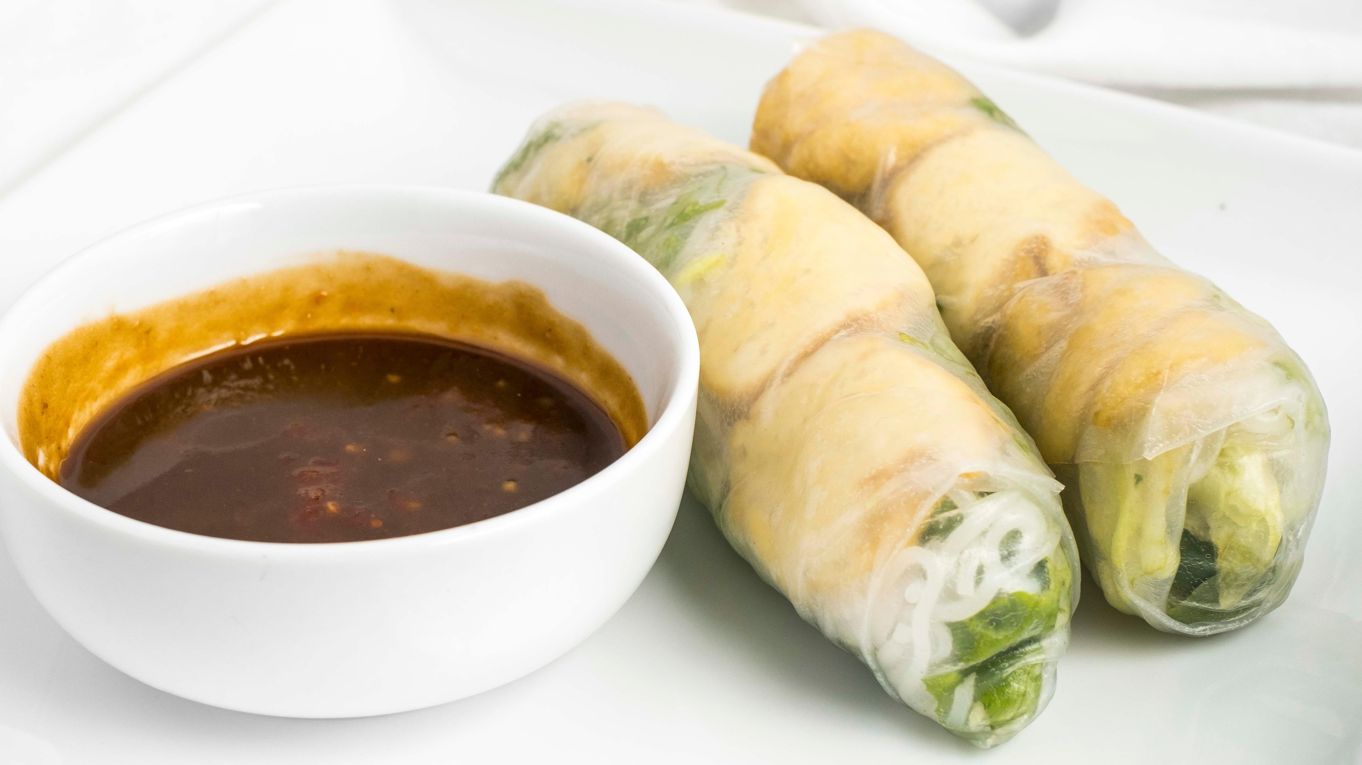 Order 03. Gỏi Cuốn Chay (Fresh Vegetarian Summer Roll - 2 Rolls) food online from Pho Golden Xpress store, Woodbridge on bringmethat.com