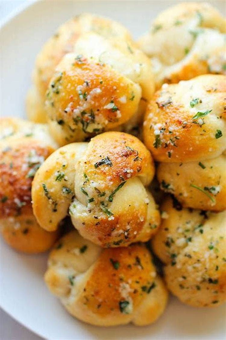 Order Italian Garlic Knots - Appetizer food online from Primo Italian Cuisine & Catering store, Unicoi on bringmethat.com