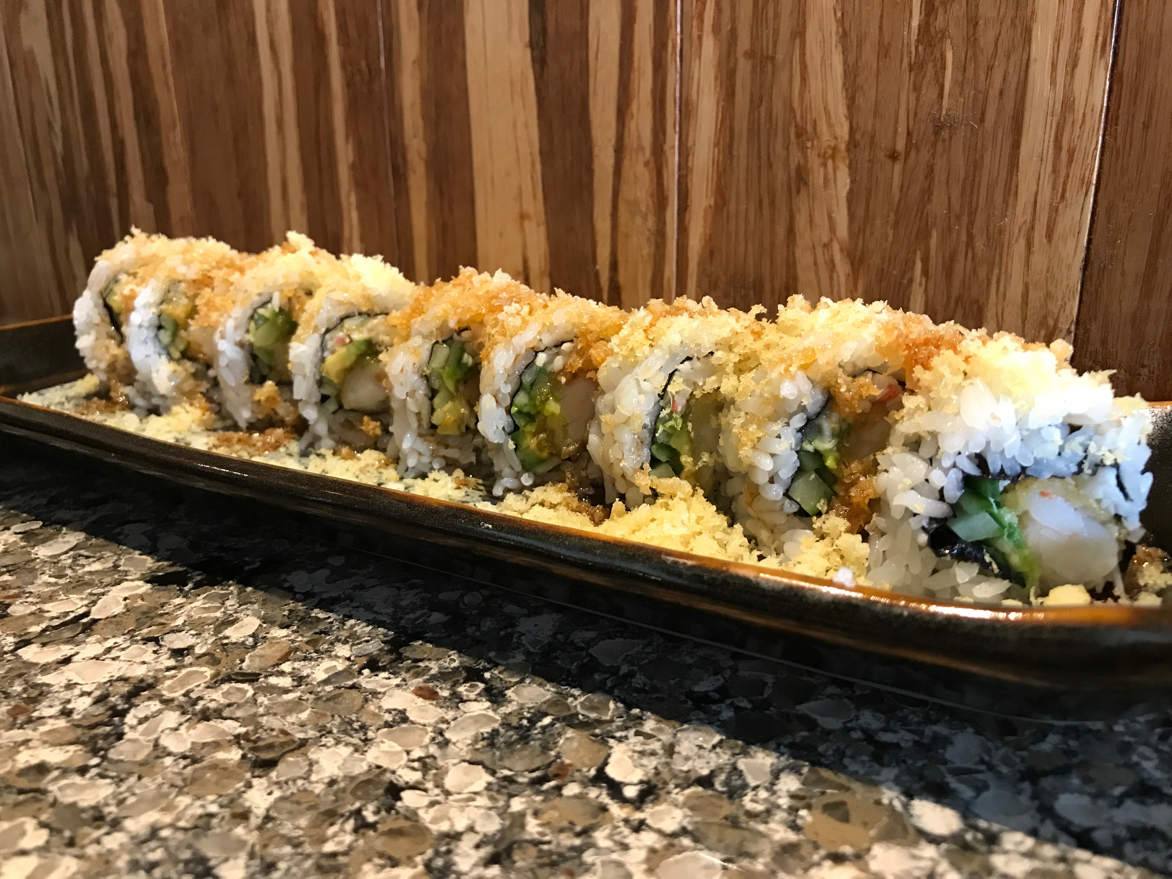 Order Crunchy Roll food online from Sushi Lounge store, San Diego on bringmethat.com