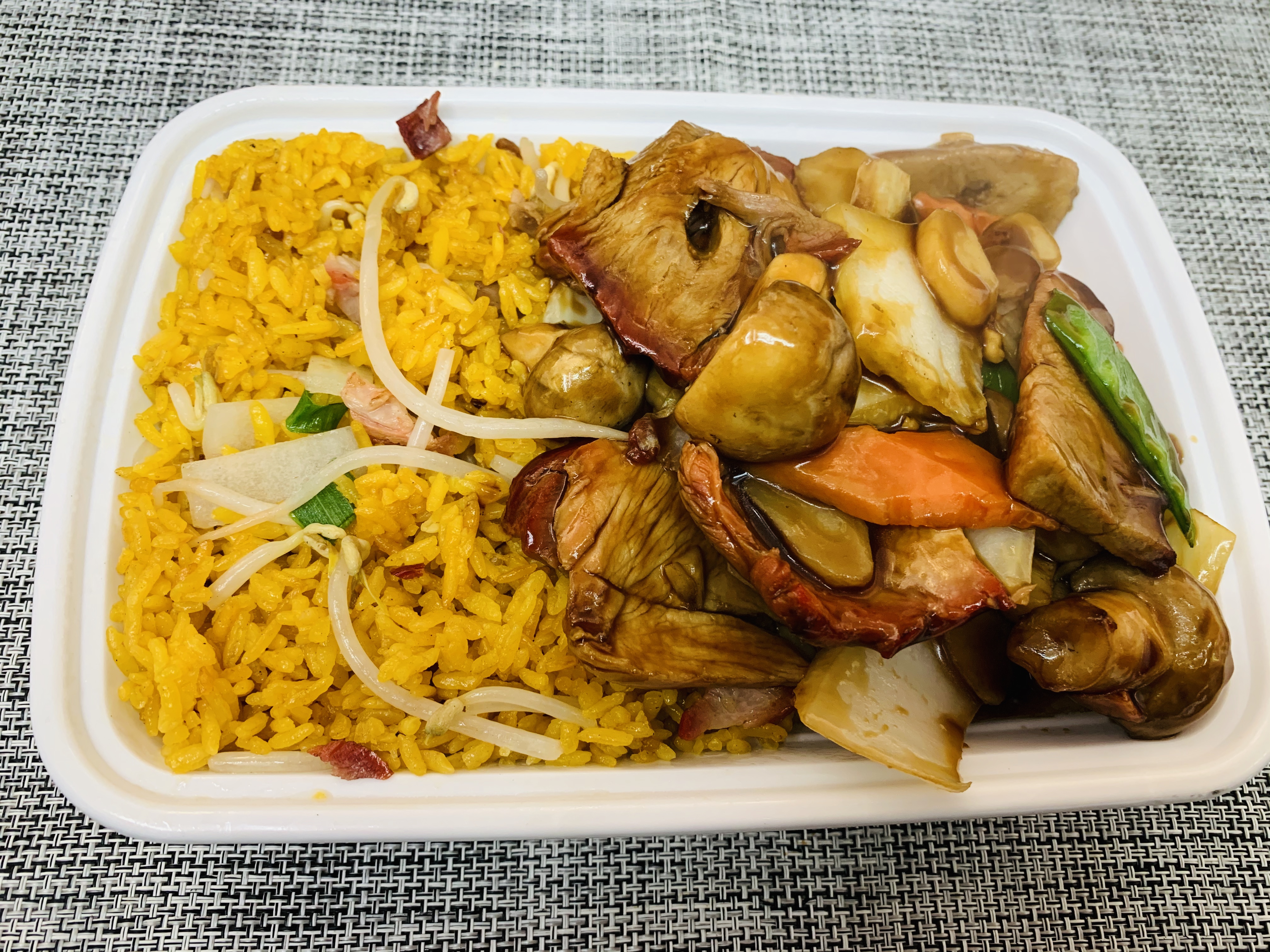Order C3. Roast Pork with Chinese Vegetable Combination Platter food online from Boulevard Chinese Restaurant store, Elmwood Park on bringmethat.com