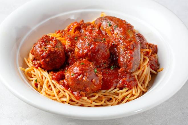 Order MAMA'S SPAGHETTI FEAST food online from Johnny Carino's store, Sioux Falls on bringmethat.com