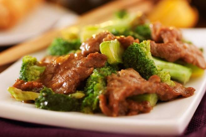 Order Beef Broccoli food online from 135 Chinese Restaurant store, Lakewood on bringmethat.com
