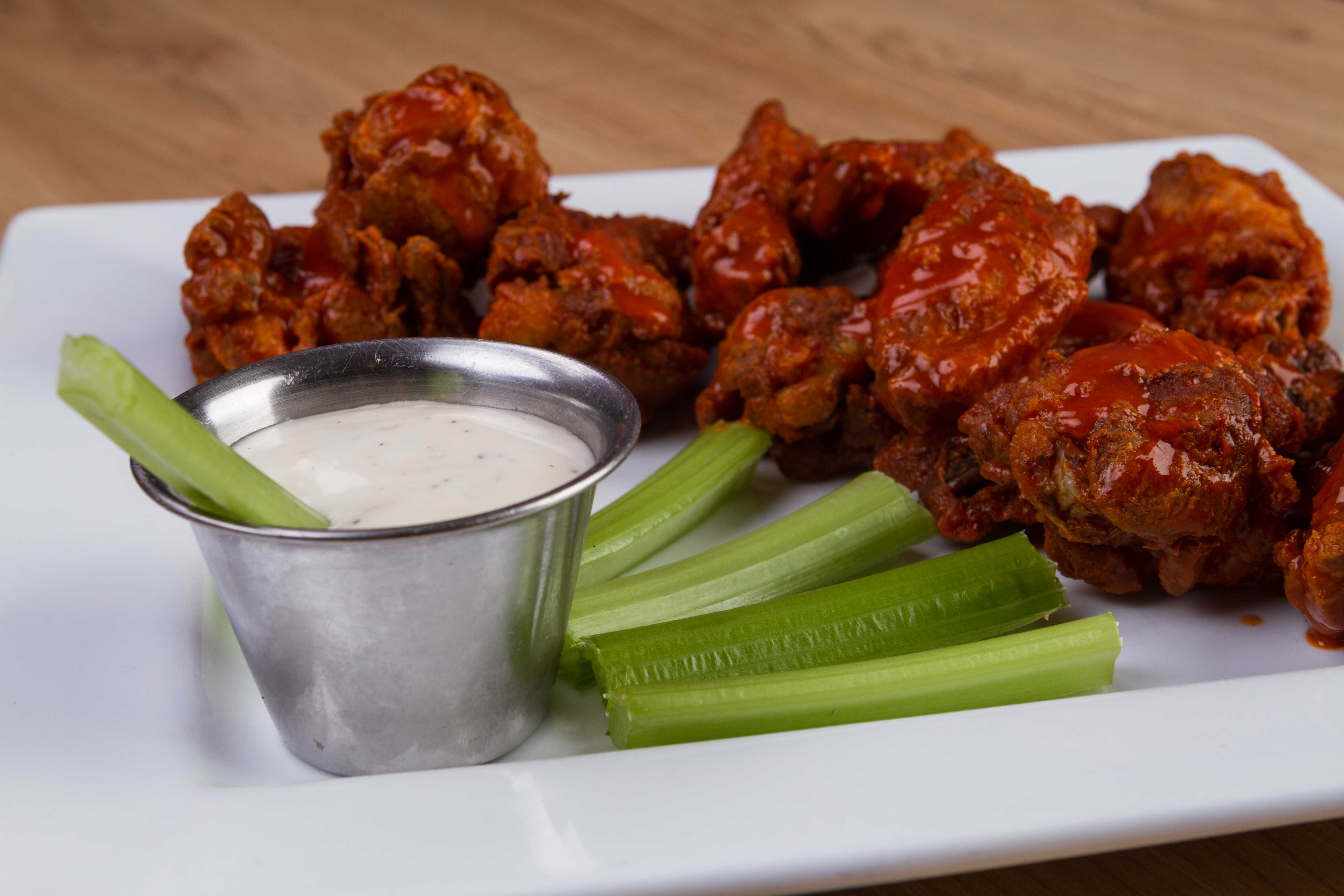 Order Buffalo Chicken Wings food online from Taqueria Mexico store, Hoover on bringmethat.com