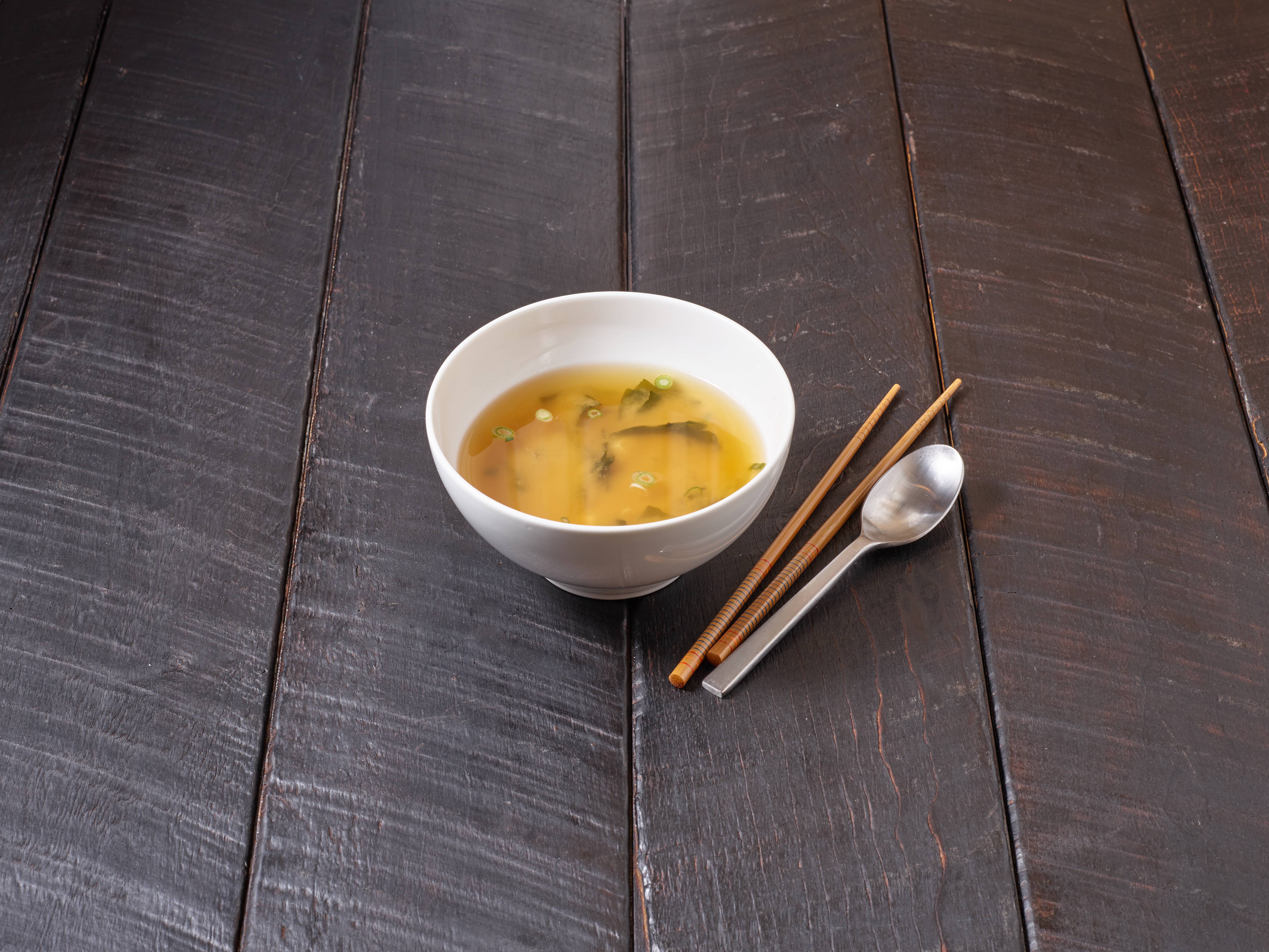 Order Miso Soup with Seaweed and Tofu food online from Sanppo Japanese store, San Francisco on bringmethat.com