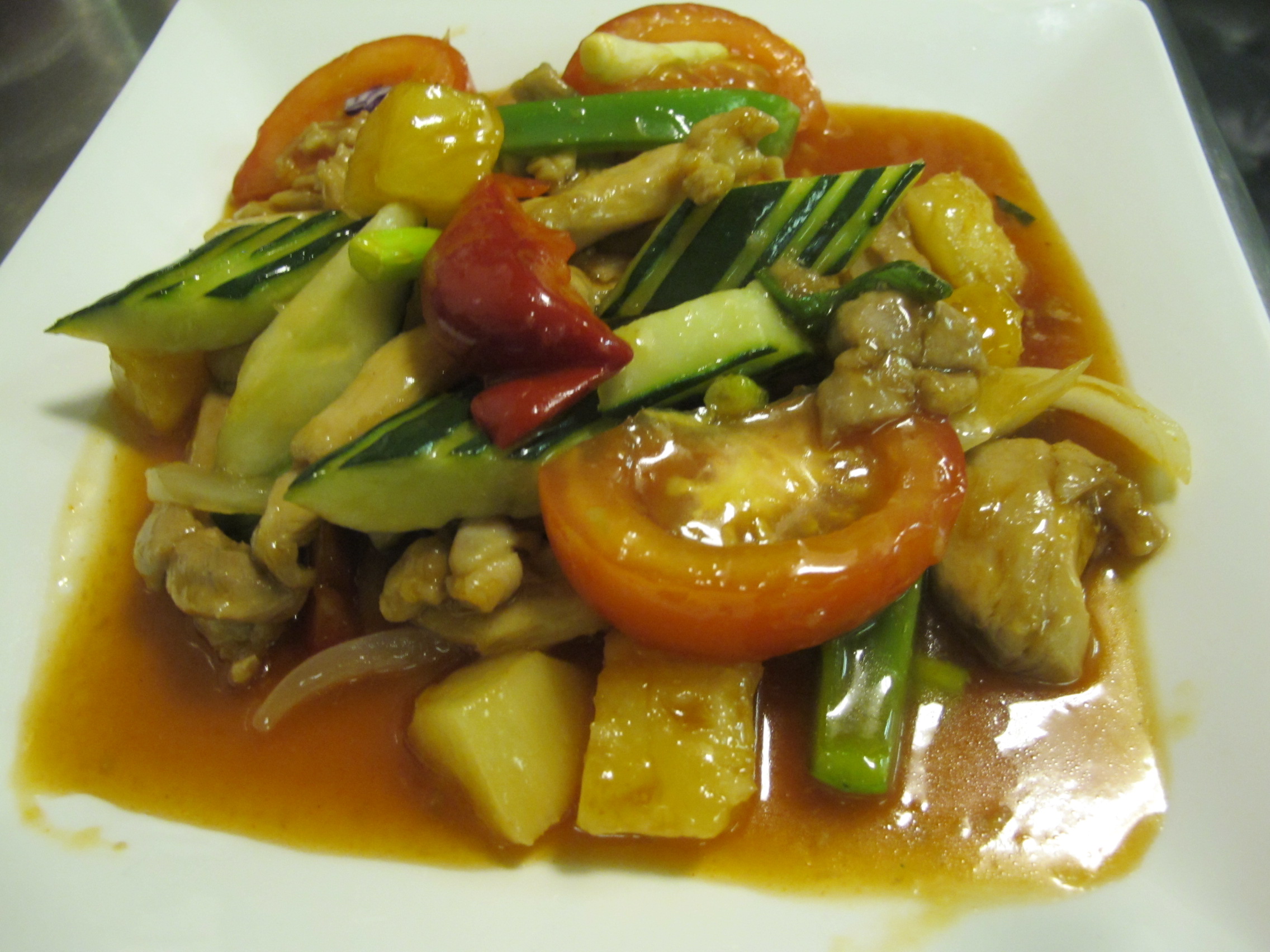 Order 78. Pad Sweet & Sour food online from Thailand Restaurant store, Modesto on bringmethat.com