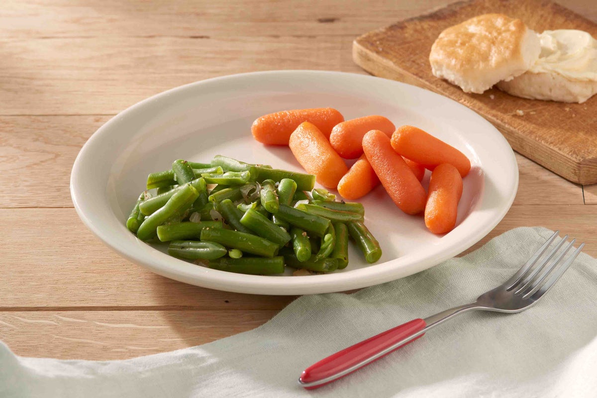 Order Veggie Plate food online from Cracker Barrel Old Country Store store, Arlington on bringmethat.com