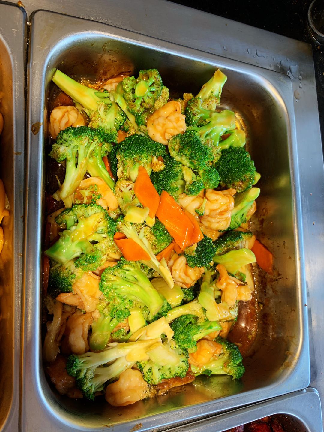 Order 35. Chicken with Broccoli food online from China Express store, Paterson on bringmethat.com