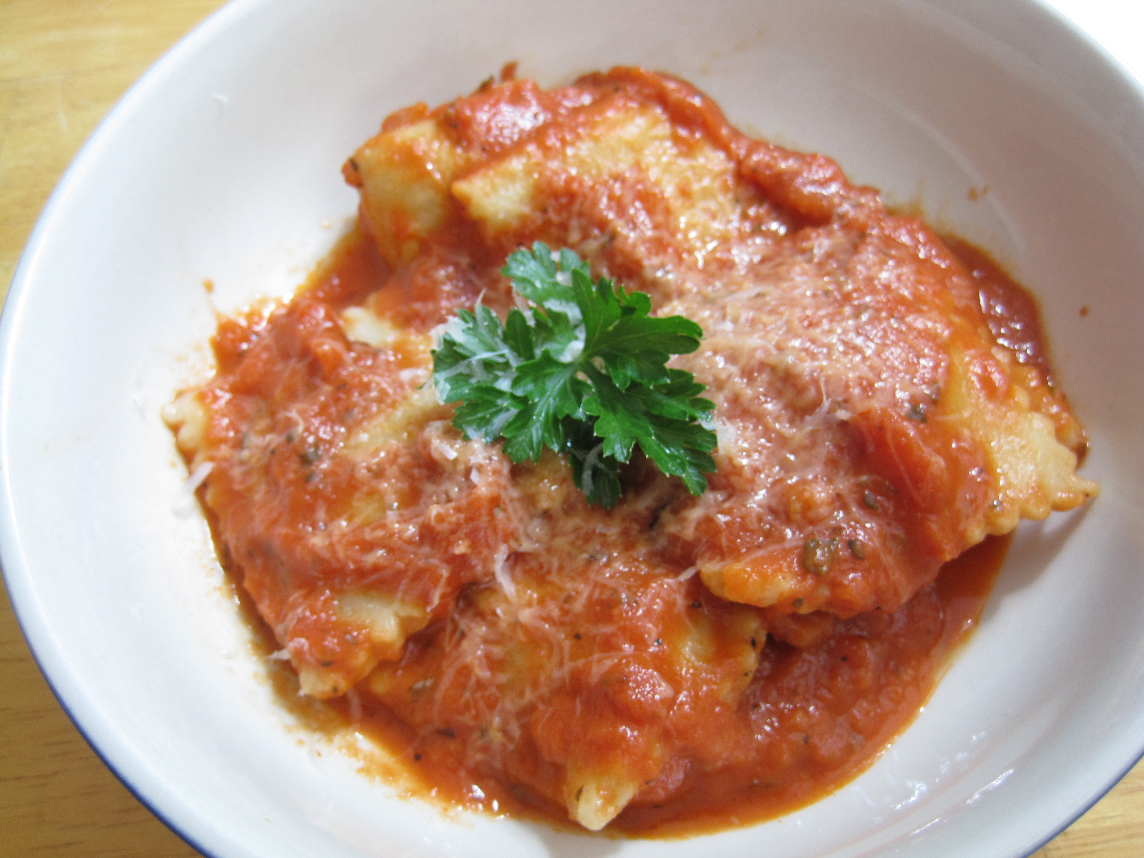 Order Ravioli food online from Si-Pie Pizzeria store, Chicago on bringmethat.com