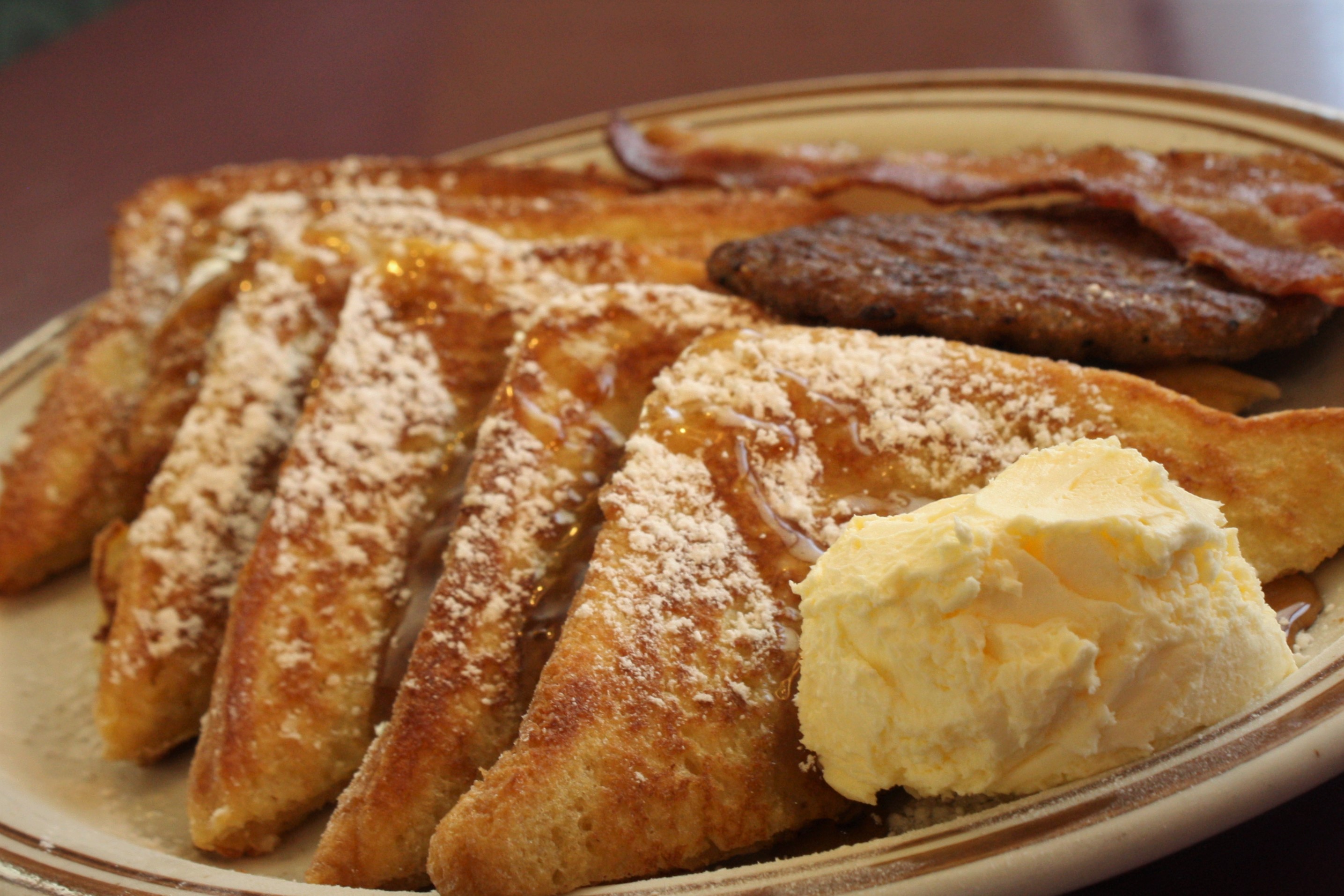 Order Fabulous French Toast Platter food online from Boulevard Diner store, Bartlesville on bringmethat.com