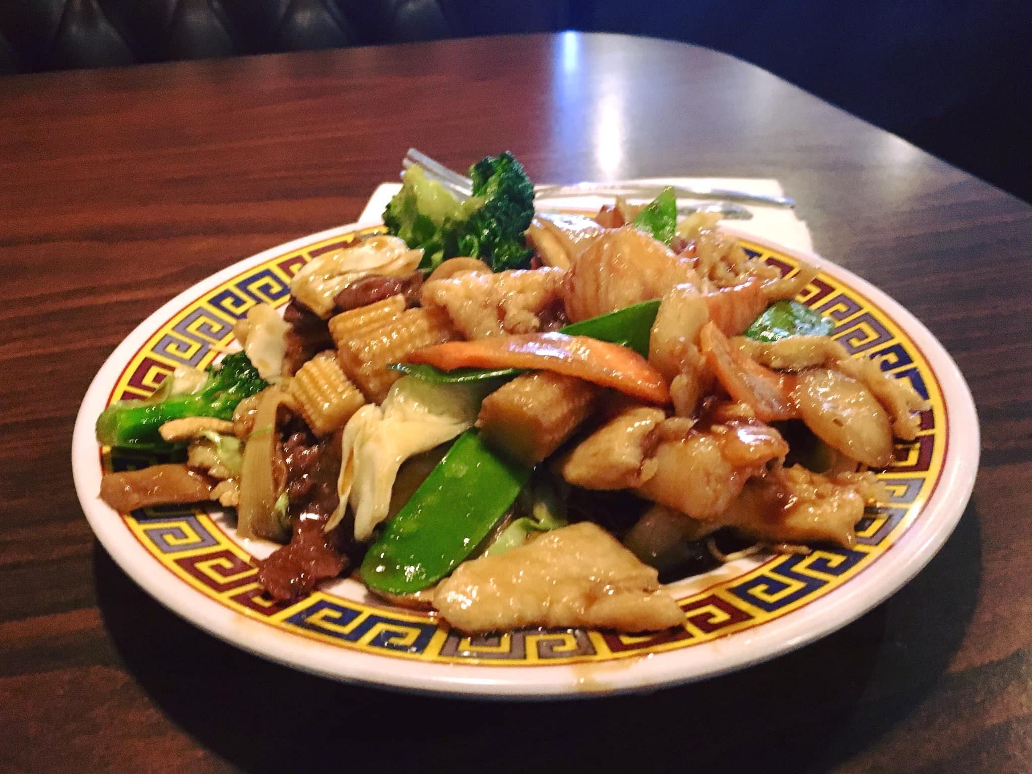 Order 95. House Pan Fried Noodles food online from China Kitchen store, Ventura on bringmethat.com