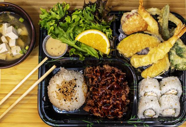 Order Beef Bento Box food online from Blue Fish Sushi & Teriyaki store, Huntington Park on bringmethat.com