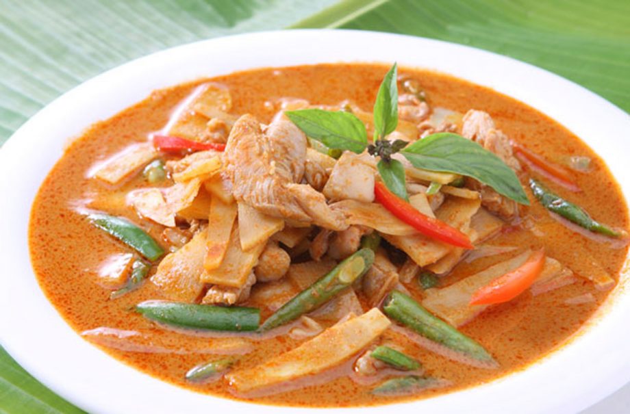 Order 57. Red Curry food online from Sawaddee Thai Restaurant store, Las Vegas on bringmethat.com