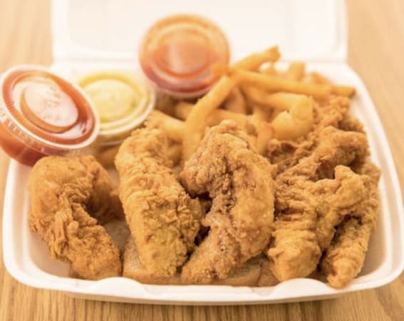 Order Chicken Nuggets food online from Sharks Fish & Chicken store, Chicago on bringmethat.com