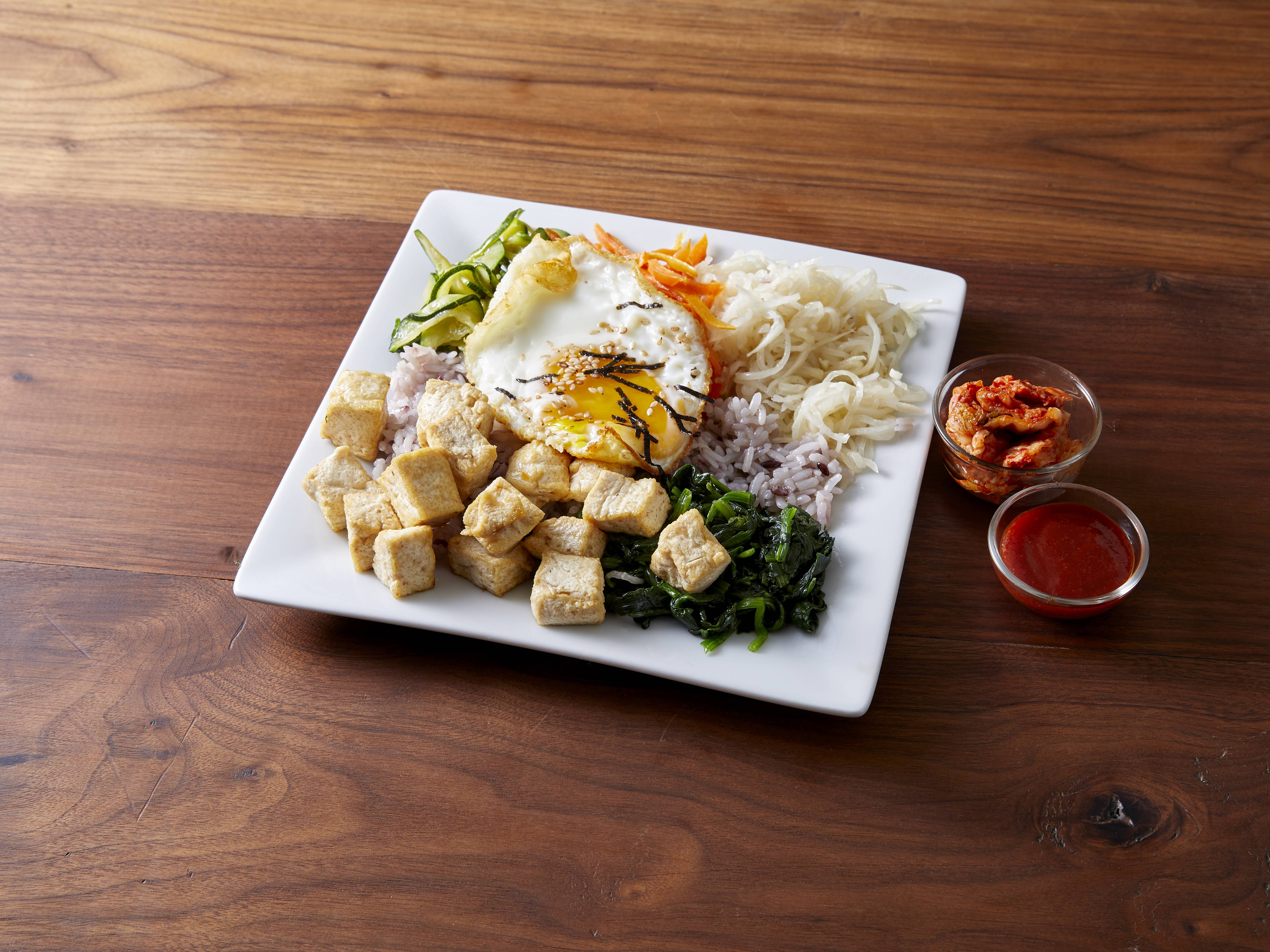 Order 31. Vegetable Bibimbap food online from Macheko store, Ypsilanti on bringmethat.com