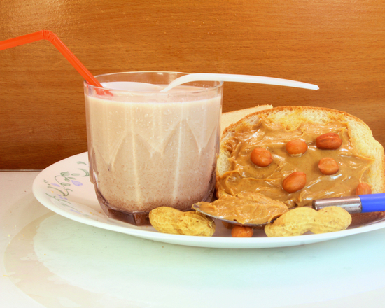 Order Peanut Butter Banana Smoothie food online from Philly Cheesesteak Company store, Los Angeles on bringmethat.com