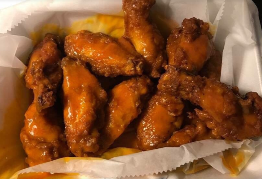 Order Traditional Jumbo Wings food online from Wings Things and More store, Parkville on bringmethat.com