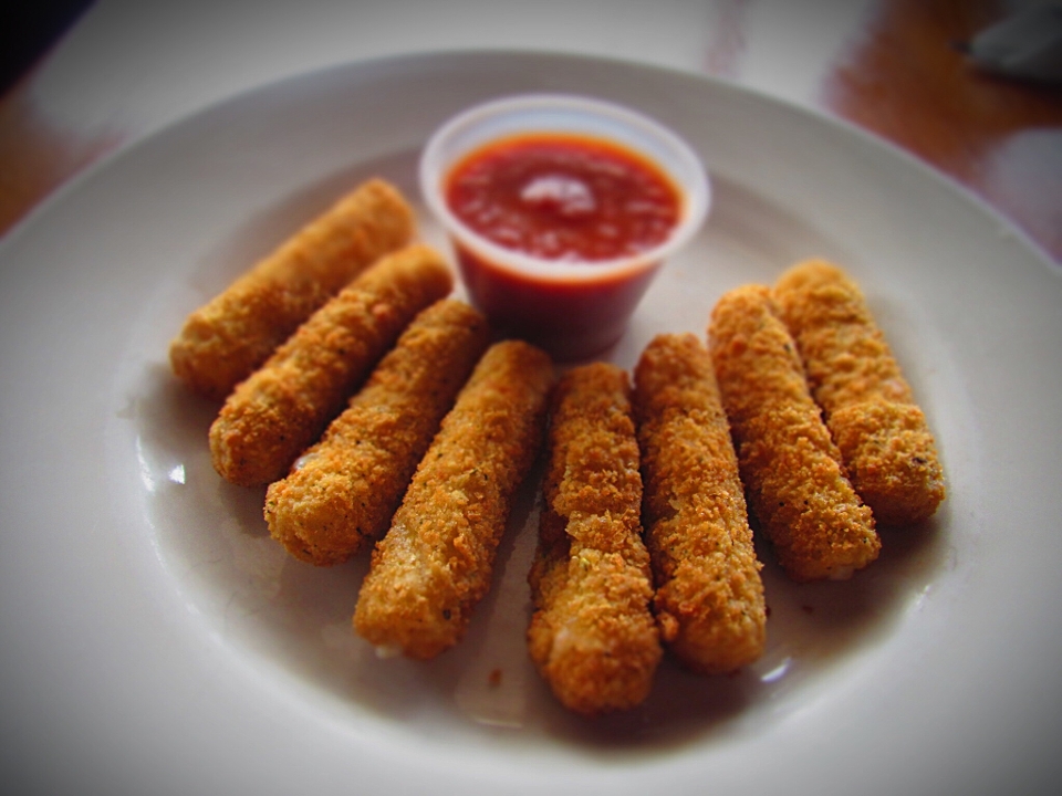 Order Mozzarella Cheese Sticks food online from RealTime Sports Bar and Grill store, Elk Grove Village on bringmethat.com