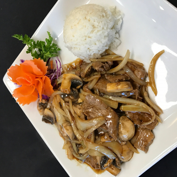 Order 2. Chicken with Mushroom food online from Sakura Asian Fusion store, Kissimmee on bringmethat.com