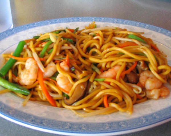 Order 32. Shrimp Lo Mein food online from China Gourmet store, Palmetto Bay on bringmethat.com