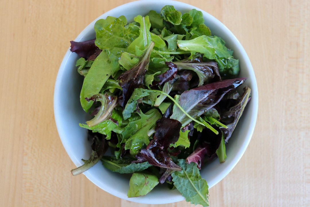 Order Mixed Greens Salad food online from Huckleberry Caf紬ホゥ & Bakery store, Santa Monica on bringmethat.com