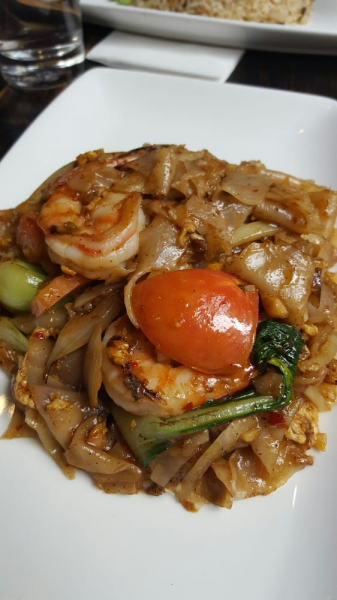 Order Drunken Noodle food online from Peak thai restaurant store, New York on bringmethat.com