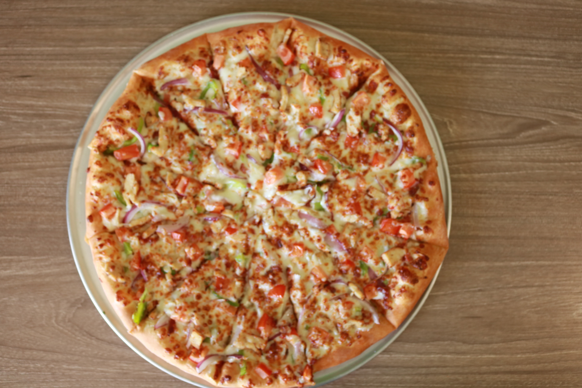Order Chicken Ranch Pizza food online from Super Pizza Veloz store, Bell Gardens on bringmethat.com