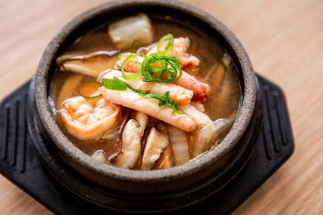 Order Spicy Seafood Soup food online from Fuji at Kendall store, Cambridge on bringmethat.com