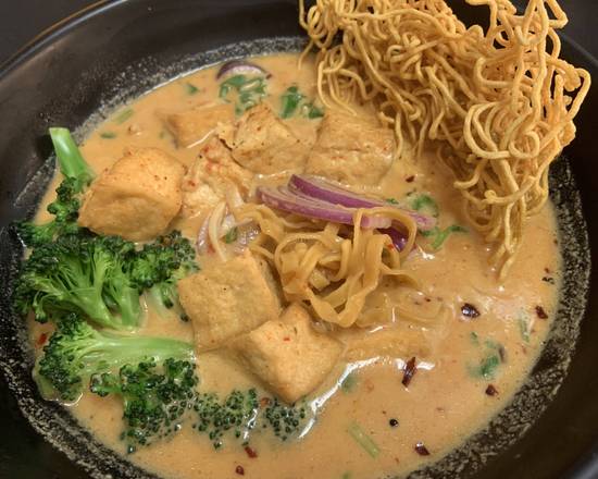 Order Khao Soi Curry Noodles Soup food online from A Bite of Lao and Thai store, Allen on bringmethat.com