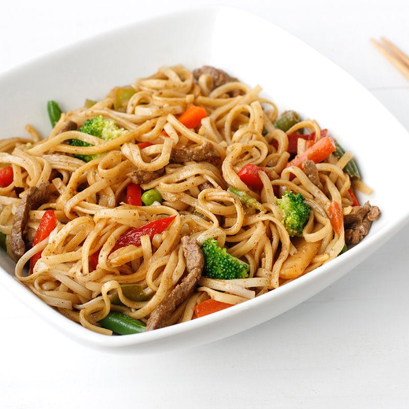 Order Beef Lo Mein  food online from Sun Sun Chinese Restaurant store, Cleveland on bringmethat.com