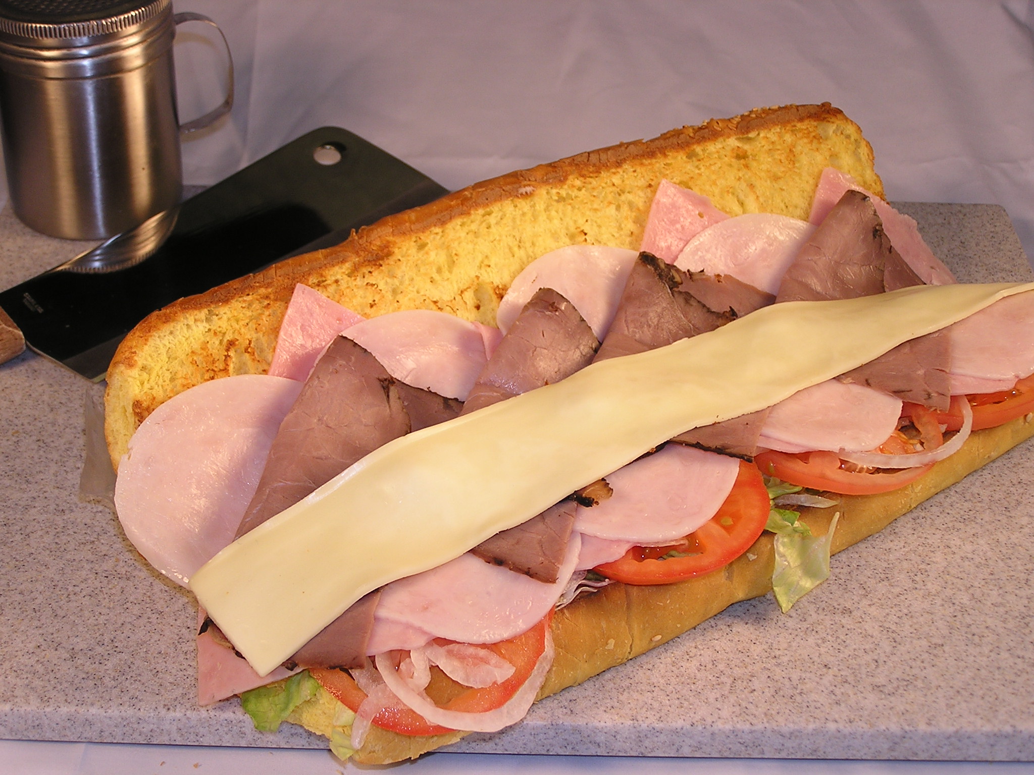 Order Cal'z Classic Sub food online from Calz Pizza Subs & Chicken Wings store, Virginia Beach on bringmethat.com