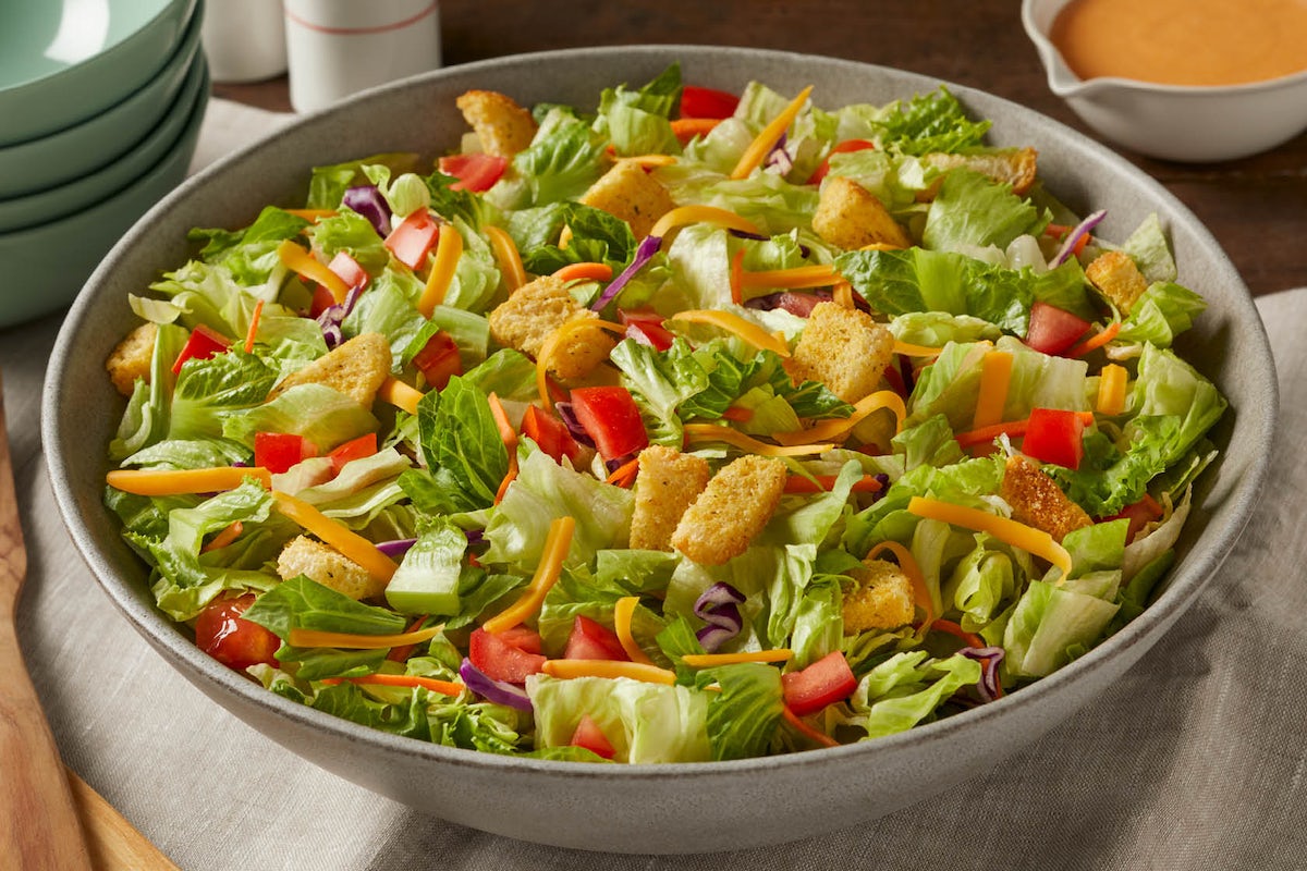 Order Family Size Farmhouse Garden Side Salad  food online from Bob Evans store, Canton on bringmethat.com