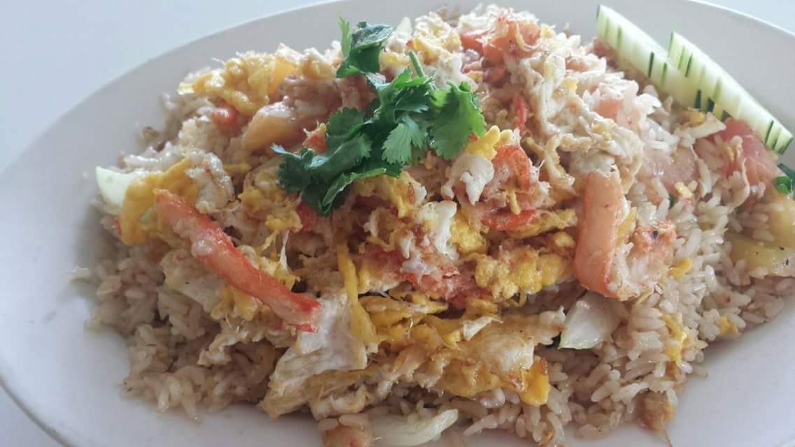 Order FR4. Crab Fried Rice food online from Thai Bbq & Noodles store, Cypress on bringmethat.com