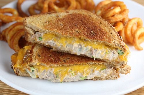 Order Tuna Melt food online from Sam Market Deli And Grill store, Edgewater on bringmethat.com