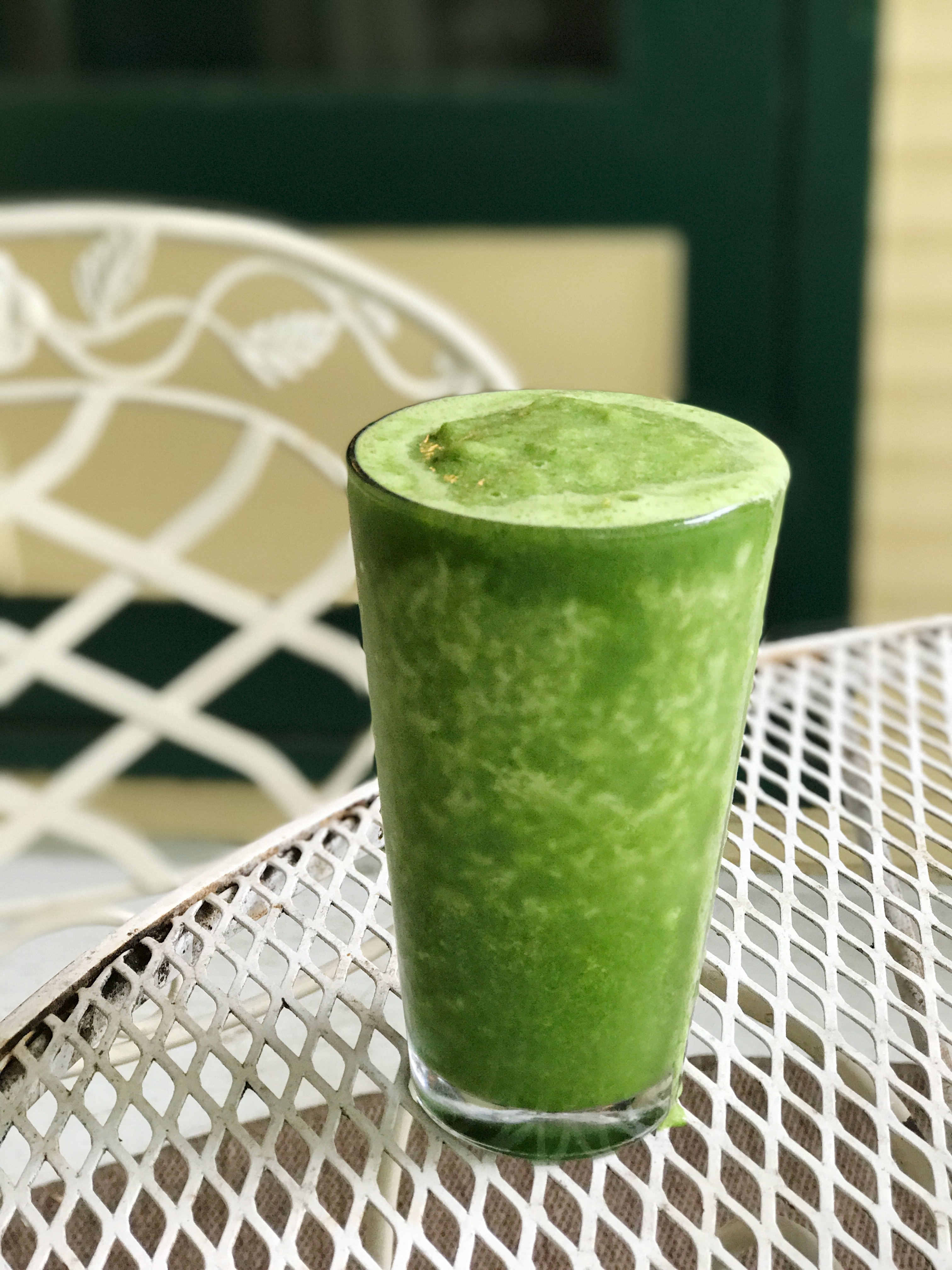 Order Green Machine Smoothie food online from Tomato Pie Cafe store, Lititz on bringmethat.com