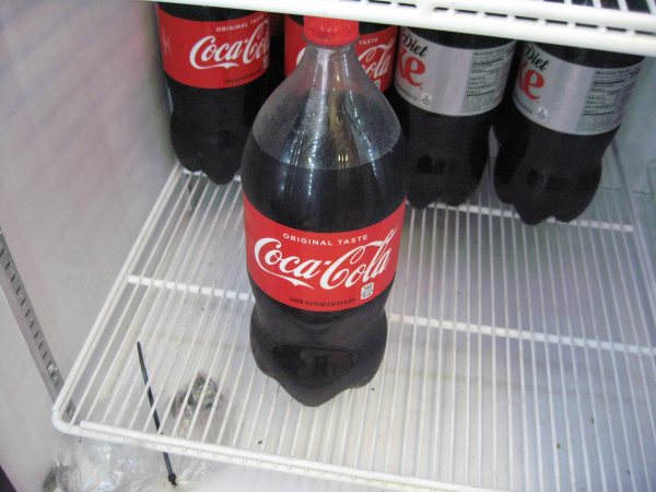 Order 2 Liter Soda food online from Papas Pizza store, San Diego on bringmethat.com