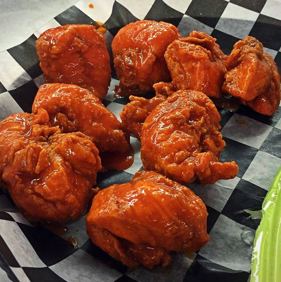 Order Boneless Chicken Wings food online from Sneaker's Sports Bar and Grill store, Franklin Park on bringmethat.com