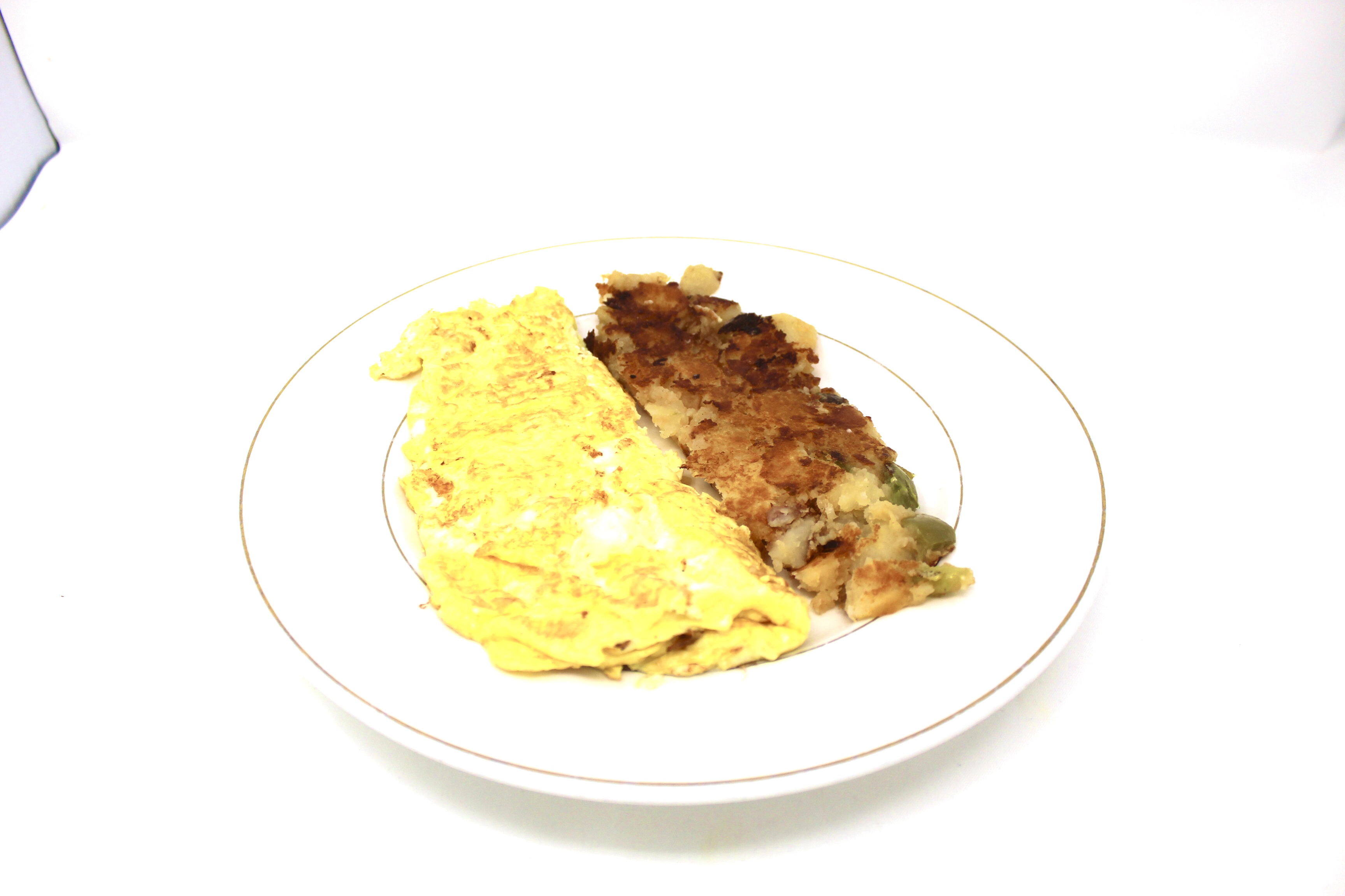 Order Cheese Omelette food online from Stateline Family Restaurant store, Tappan on bringmethat.com