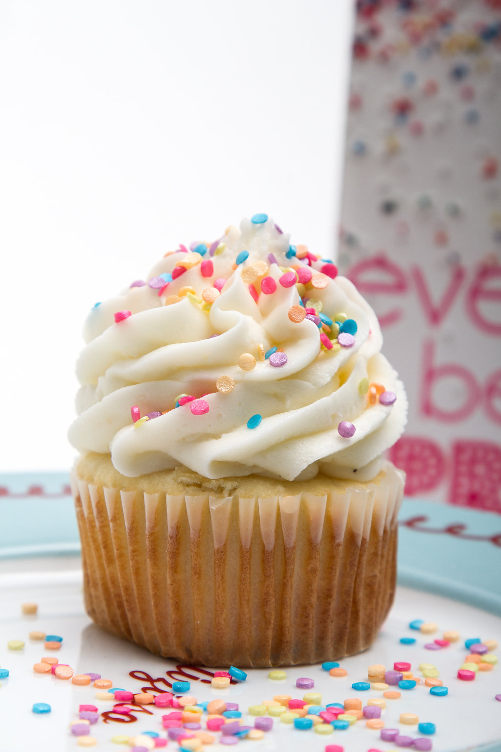 Order Very Vanilla Cupcake food online from Suga Cakery store, Pflugerville on bringmethat.com