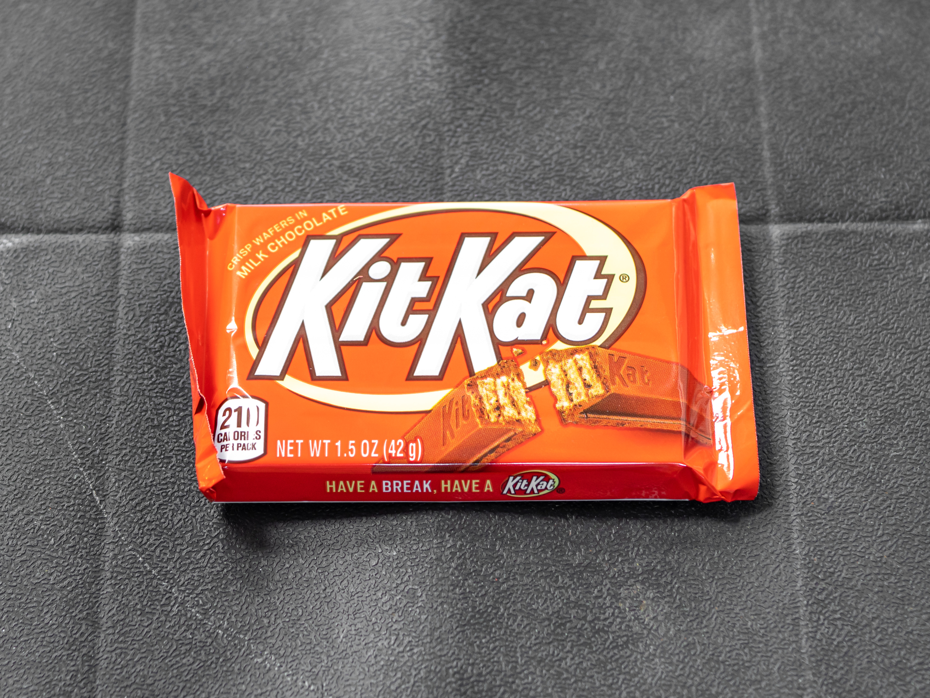 Order Kit Kat Chocolate  food online from I Mart Stores store, North Ridgeville on bringmethat.com