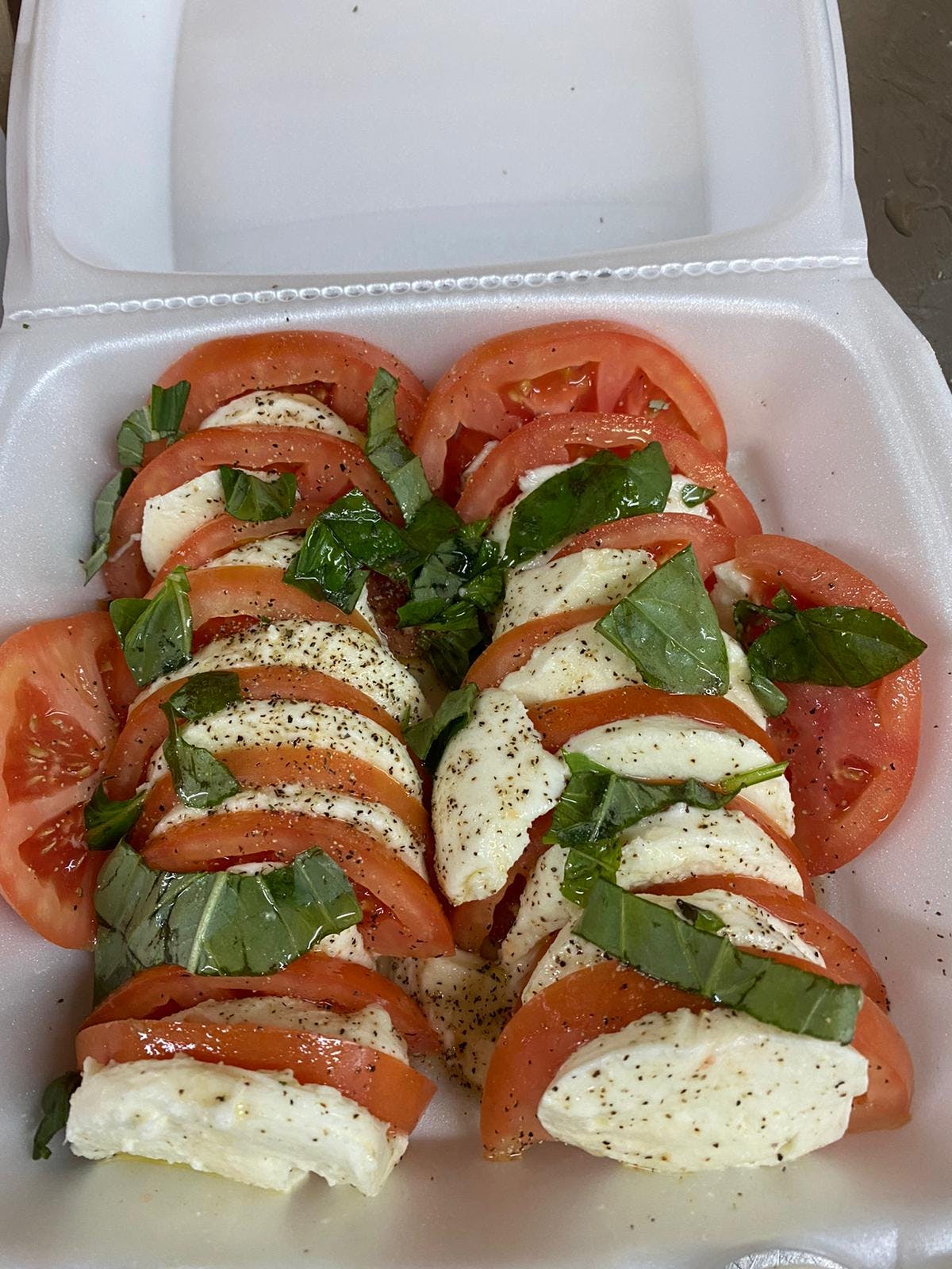 Order Mozzarella Caprese - Appetizer food online from Andre's Pizza store, Oxford on bringmethat.com
