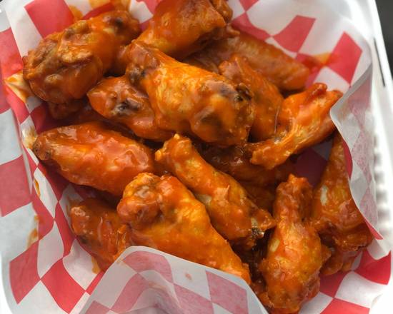 Order 12 Piece LARGE Chicken Wings food online from Oakland Pizza store, South Windsor on bringmethat.com