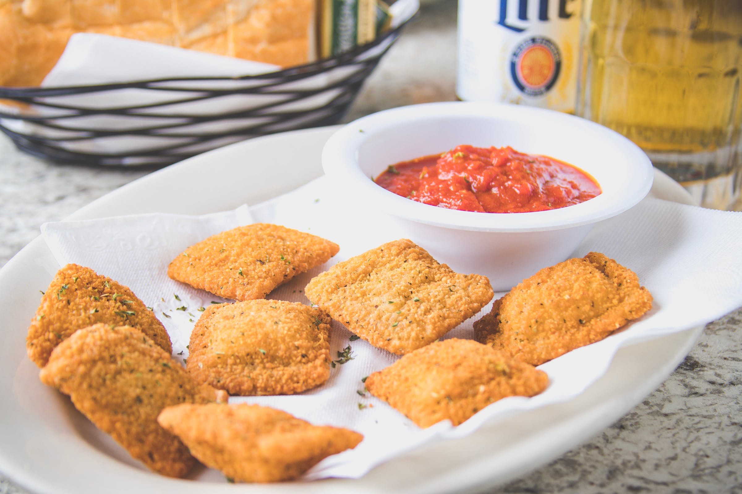 Order Toasted Ravioli - Appetizer food online from Mario Pizza & Pasta store, Seabrook on bringmethat.com