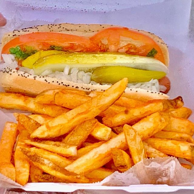 Order Chicago Style Hotdog Sandwich food online from Chicago's Kitchn store, Dallas on bringmethat.com