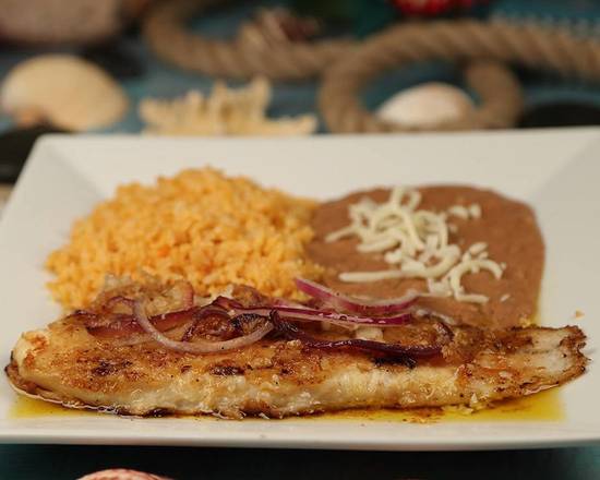 Order Filete Al Mojo de Ajo food online from La Choza Mexican & Seafood Restaurant store, City of Industry on bringmethat.com