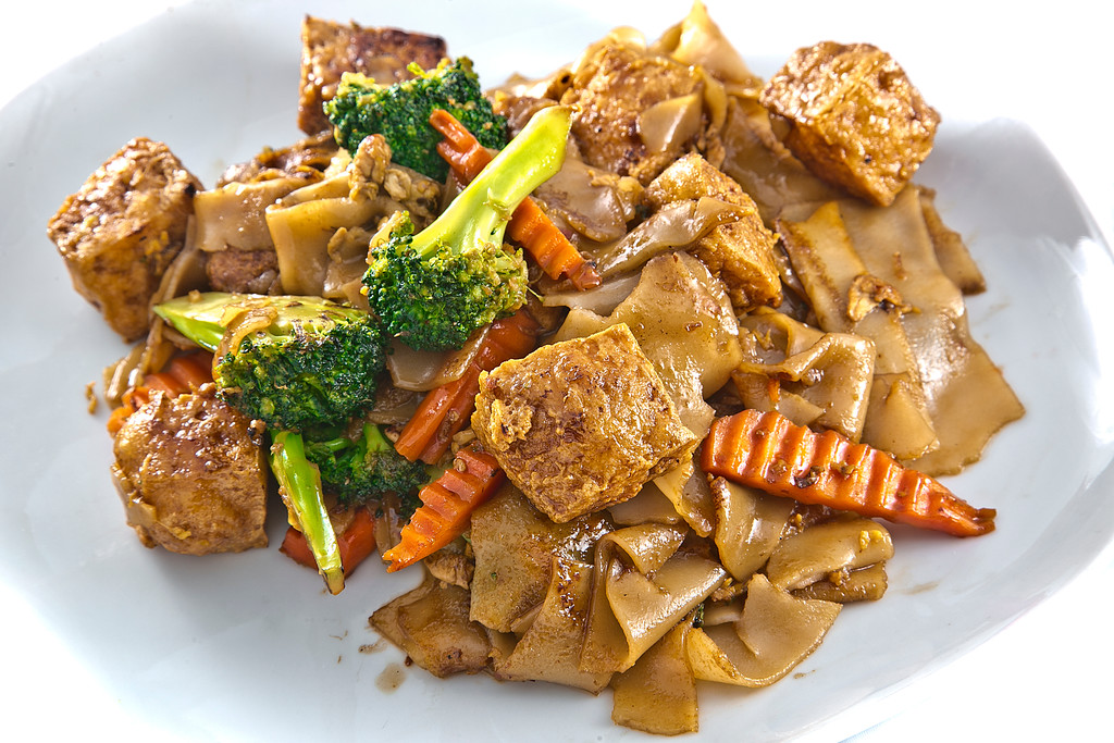 Order Phad See Ew food online from Ferry Noodle House store, Seattle on bringmethat.com