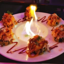 Order Super Volcano Roll food online from Iron Chef store, Phoenix on bringmethat.com