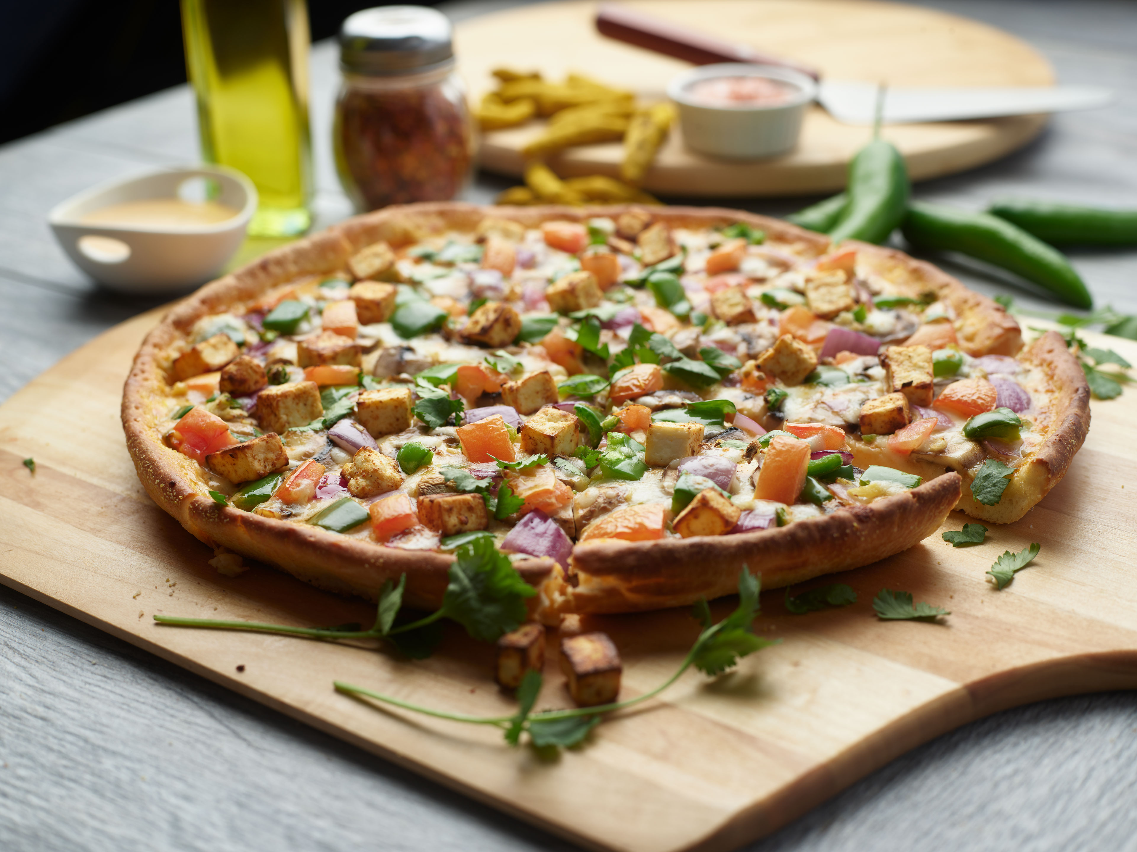 Order Paneer Tikka Masala Pizzatwist food online from Chicago Pizza With A Twist store, Lynnwood on bringmethat.com