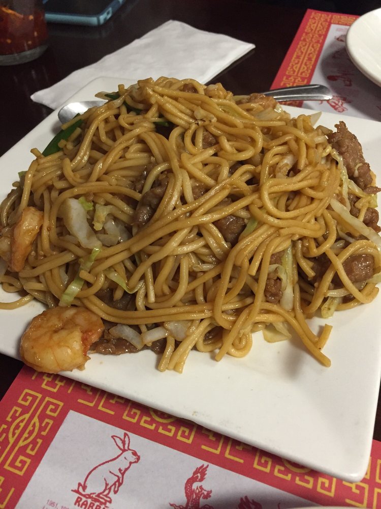 Order 83. House Chow Mein food online from Fu house store, Glendale on bringmethat.com