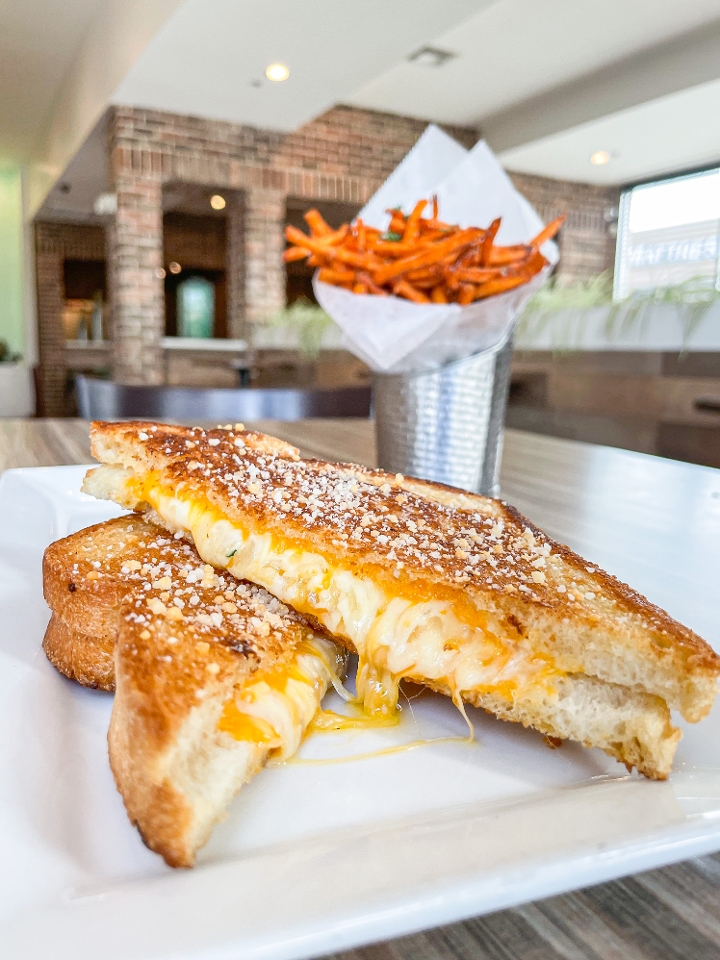 Order 5-Cheese Grilled Cheese food online from Ember & Greens store, Houston on bringmethat.com